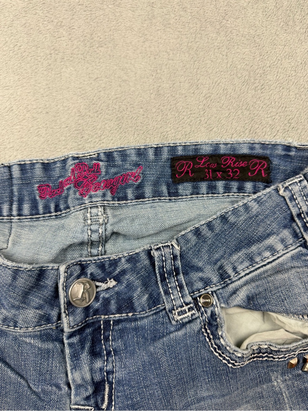 Rock n roll studded jeans - Picture 3 of 11